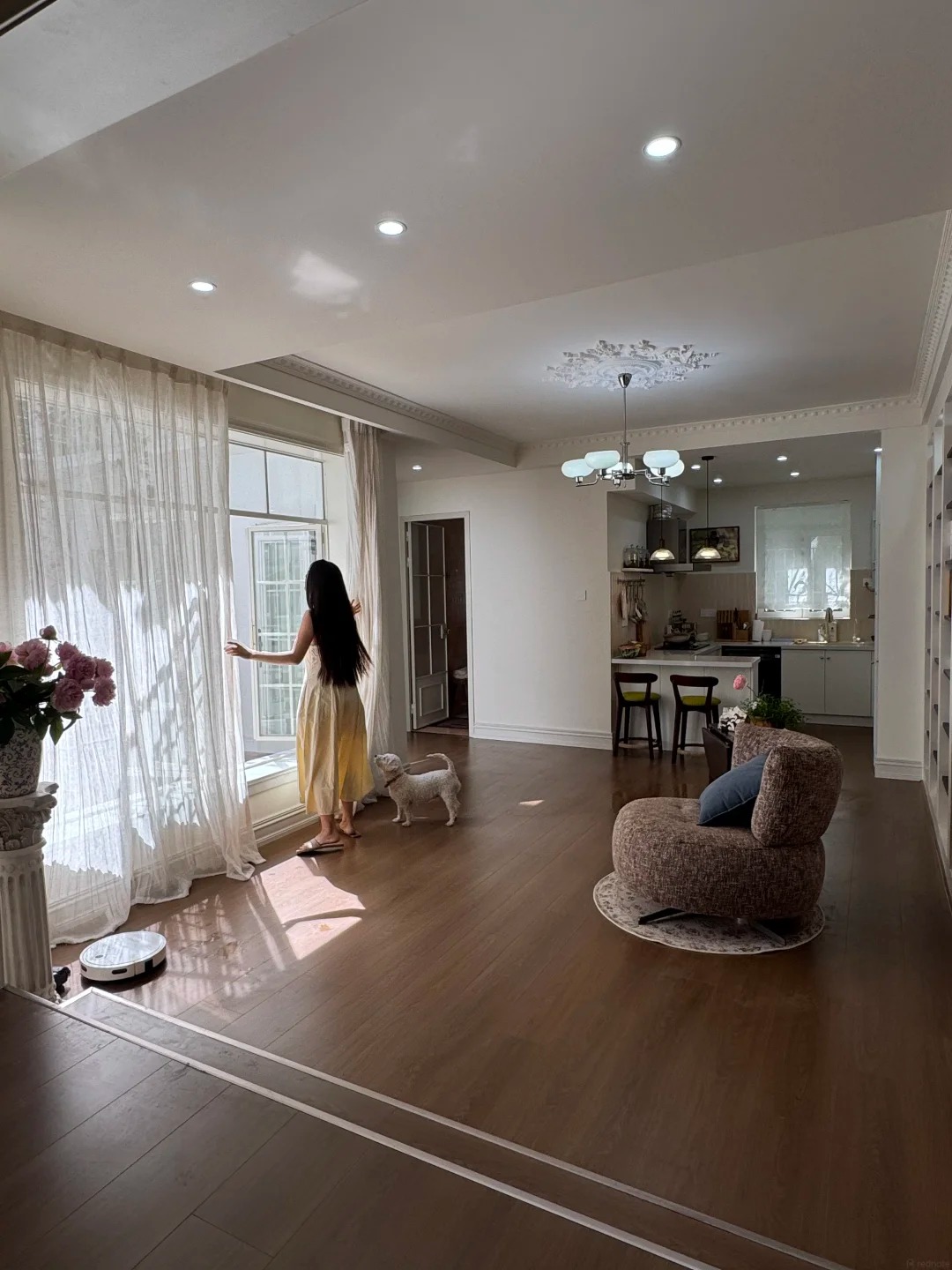 C&ocirc; g&aacute;i 36 tuổi sống như trong phim với ng&ocirc;i nh&agrave; 280m2 v&agrave; đam m&ecirc; đọc s&aacute;ch - Ảnh 5.