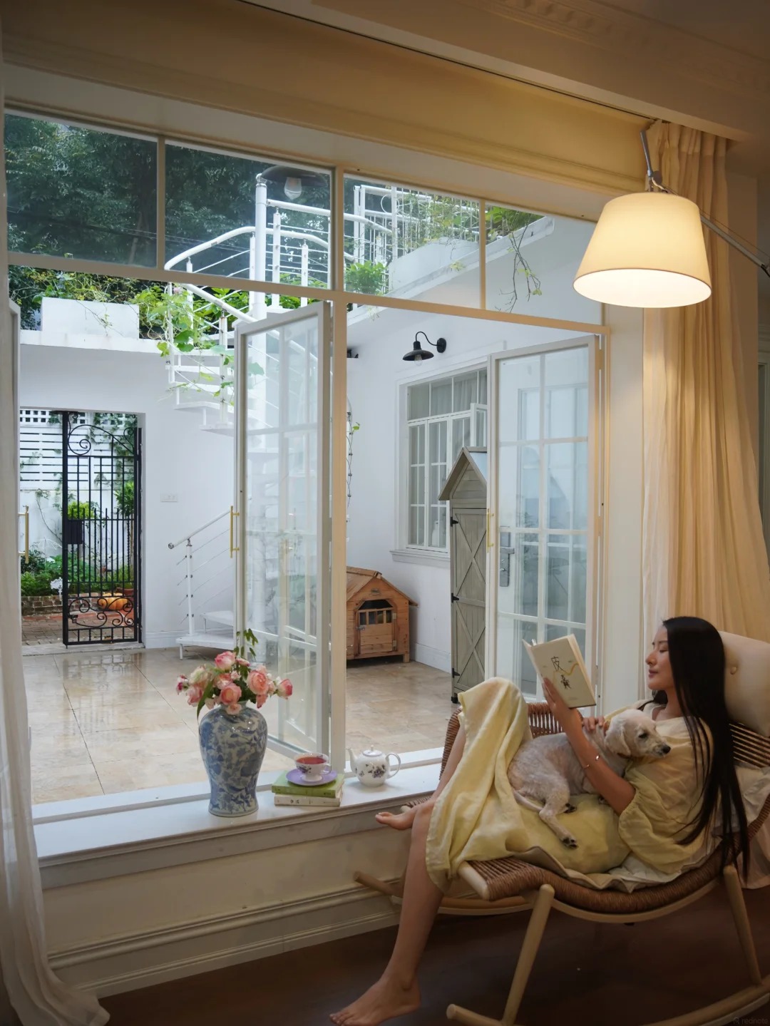 C&ocirc; g&aacute;i 36 tuổi sống như trong phim với ng&ocirc;i nh&agrave; 280m2 v&agrave; đam m&ecirc; đọc s&aacute;ch - Ảnh 6.