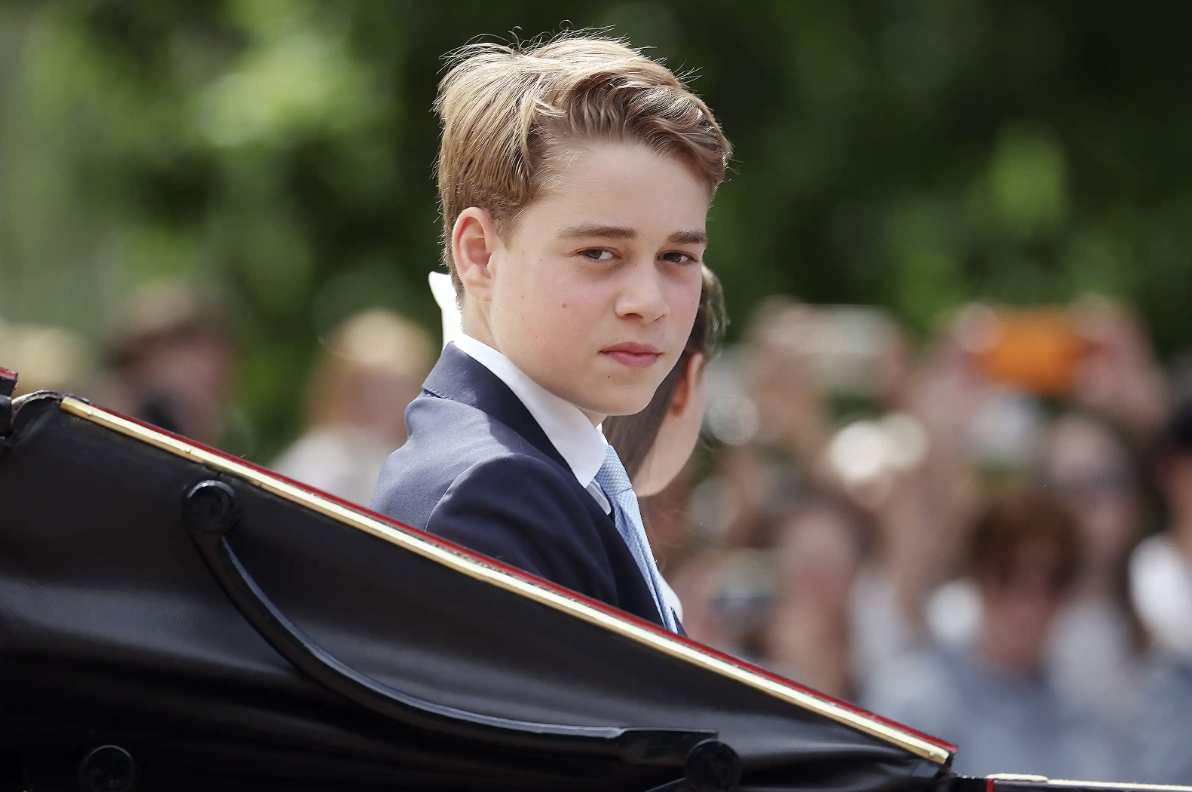 Ba con nh&agrave; Vương phi Kate g&acirc;y ch&uacute; &yacute; tại Trooping the Colour 2025 - Ảnh 4.