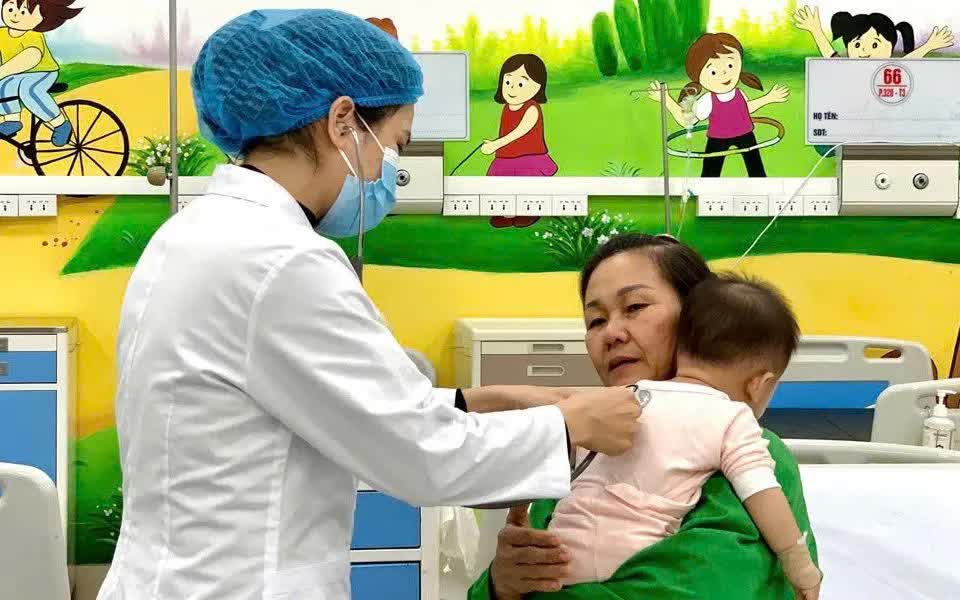 Bộ Y tế hướng dẫn kh&aacute;m sức khỏe định kỳ cho trẻ dưới 6 tuổi - Ảnh 1.