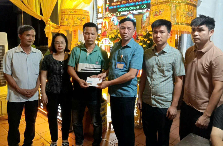 Va chạm t&agrave;u tr&ecirc;n vịnh Lan Hạ , một du kh&aacute;ch tử vong d&ugrave; biết bơi v&agrave; mặc &aacute;o phao - Ảnh 1.