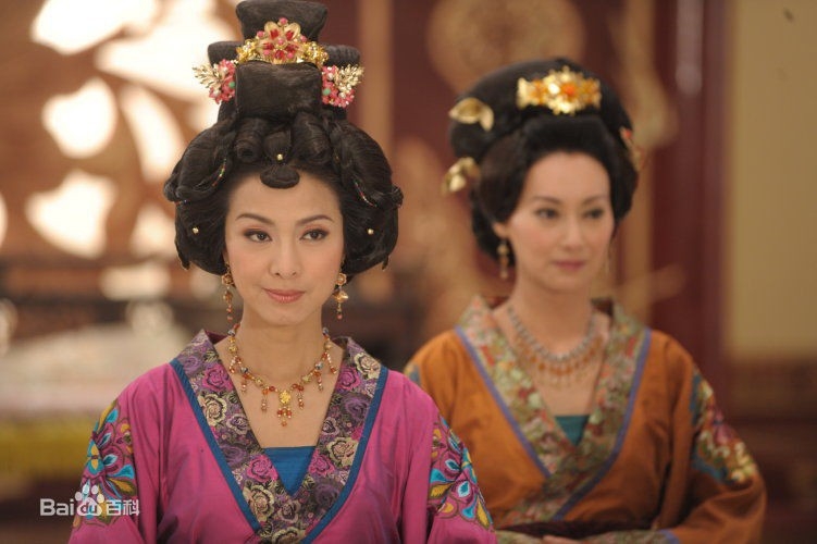 Thời gian thay đổi tất cả trừ nhan sắc của mỹ nh&acirc;n n&agrave;y: 70 tuổi vẫn đỉnh cao visual, tuổi t&aacute;c chỉ l&agrave; con số - Ảnh 5.