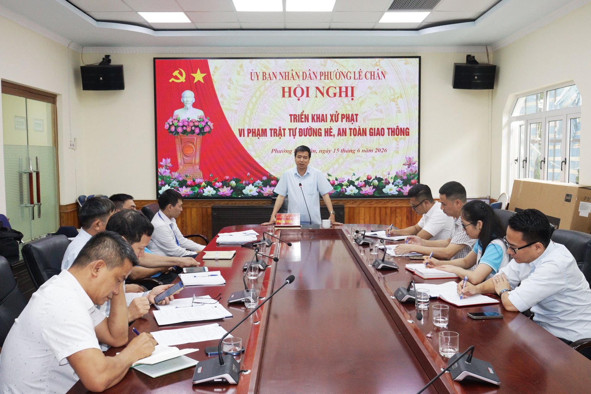 Phạt nguội Hải Ph&ograve;ng từ 15 / 6: Tăng cường &yacute; thức chấp h&agrave;nh ph&aacute;p luật giao th&ocirc;ng - Ảnh 2.