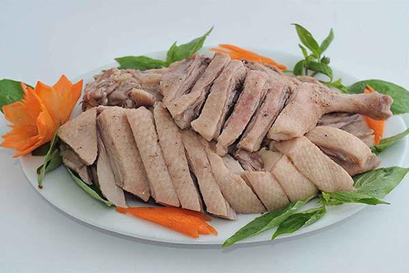 Mẹo nh&agrave; bếp cực đỉnh: Thịt vịt hết m&ugrave;i h&ocirc;i chỉ sau v&agrave;i bước, ai ăn cũng khen ngon như nh&agrave; h&agrave;ng - Ảnh 1.