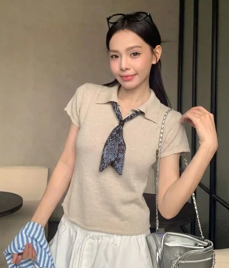 Mặc đẹp với &aacute;o polo: 9 C&aacute;ch phối đồ cho cả tuần năng động v&agrave; thanh lịch - Ảnh 15.