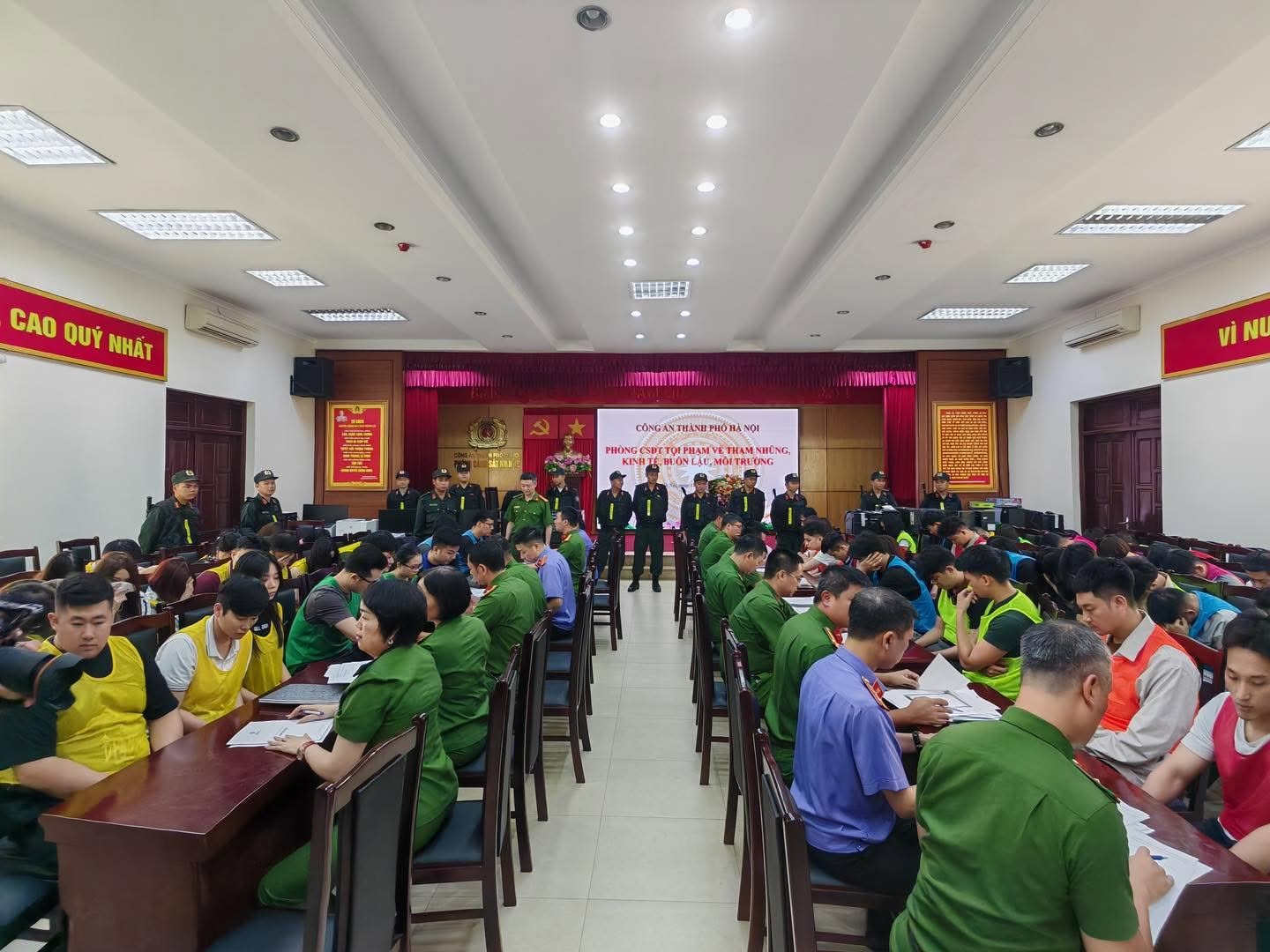 Cận cảnh vụ Lừa đảo thẻ sở hữu kỳ nghỉ khiến 493 người mất hơn 181 tỷ đồng - Ảnh 1.