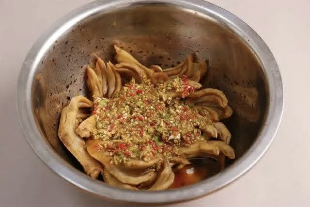 Loại quả này đang vào mùa, thấy hãy mua ngay về làm nước sốt cho món ăn có vị chua ngọt cực ngon - Ảnh 11. Loại quả này đang vào mùa, thấy hãy mua ngay về làm nước sốt cho món ăn có vị chua ngọt cực ngon - Ảnh 11.