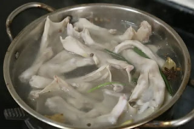 Loại quả này đang vào mùa, thấy hãy mua ngay về làm nước sốt cho món ăn có vị chua ngọt cực ngon - Ảnh 5. Loại quả này đang vào mùa, thấy hãy mua ngay về làm nước sốt cho món ăn có vị chua ngọt cực ngon - Ảnh 5.