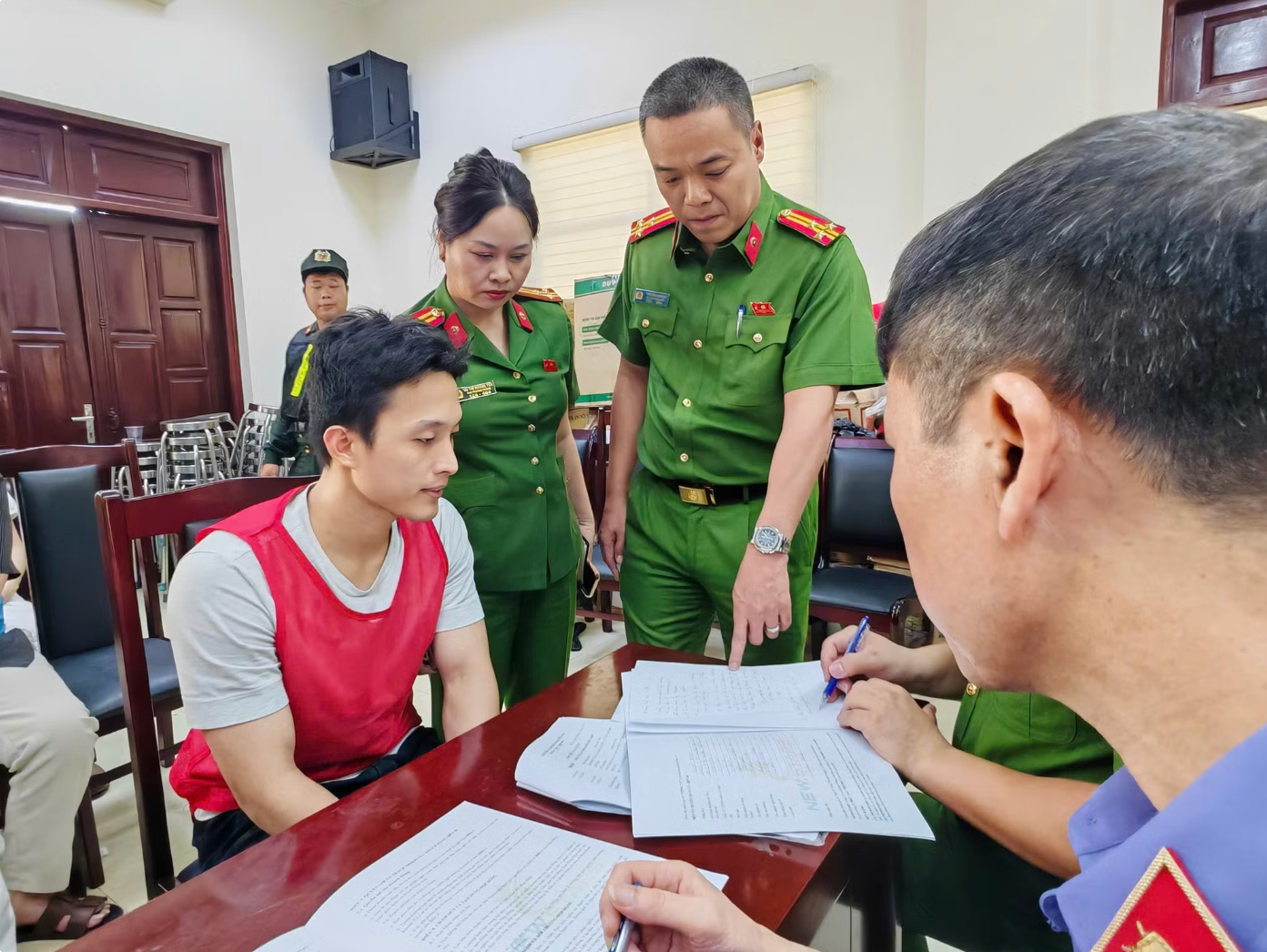 Cận cảnh vụ Lừa đảo thẻ sở hữu kỳ nghỉ khiến 493 người mất hơn 181 tỷ đồng - Ảnh 3.