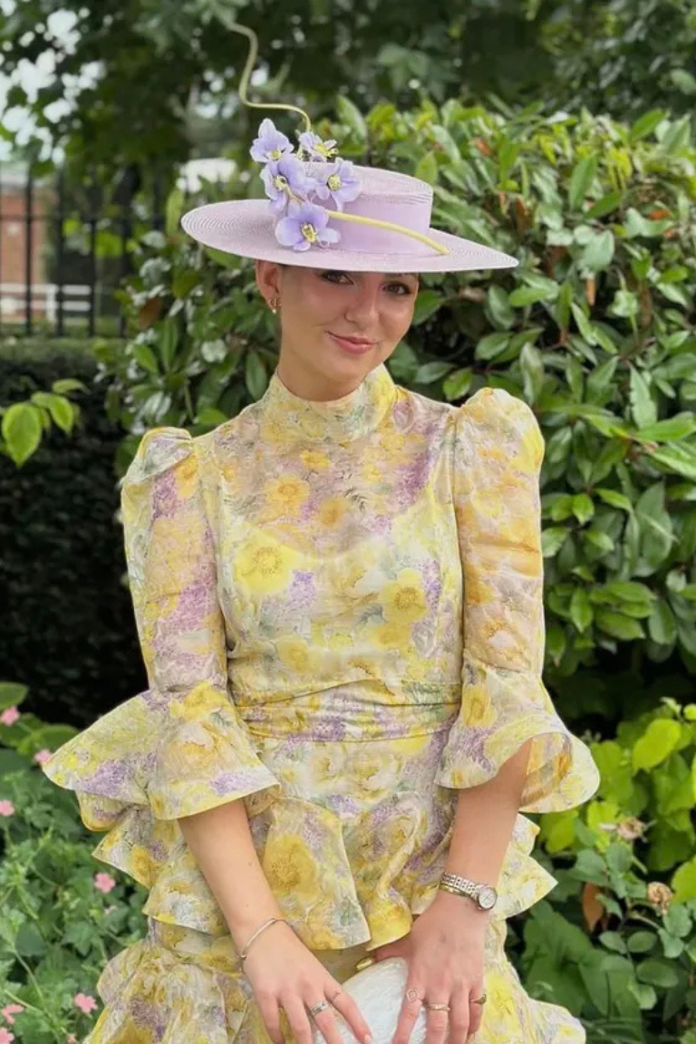 B&iacute; mật những chiếc mũ rộng v&agrave;nh triệu đ&ocirc; tại giải đua ngựa Royal Ascot 2026 - Ảnh 4.