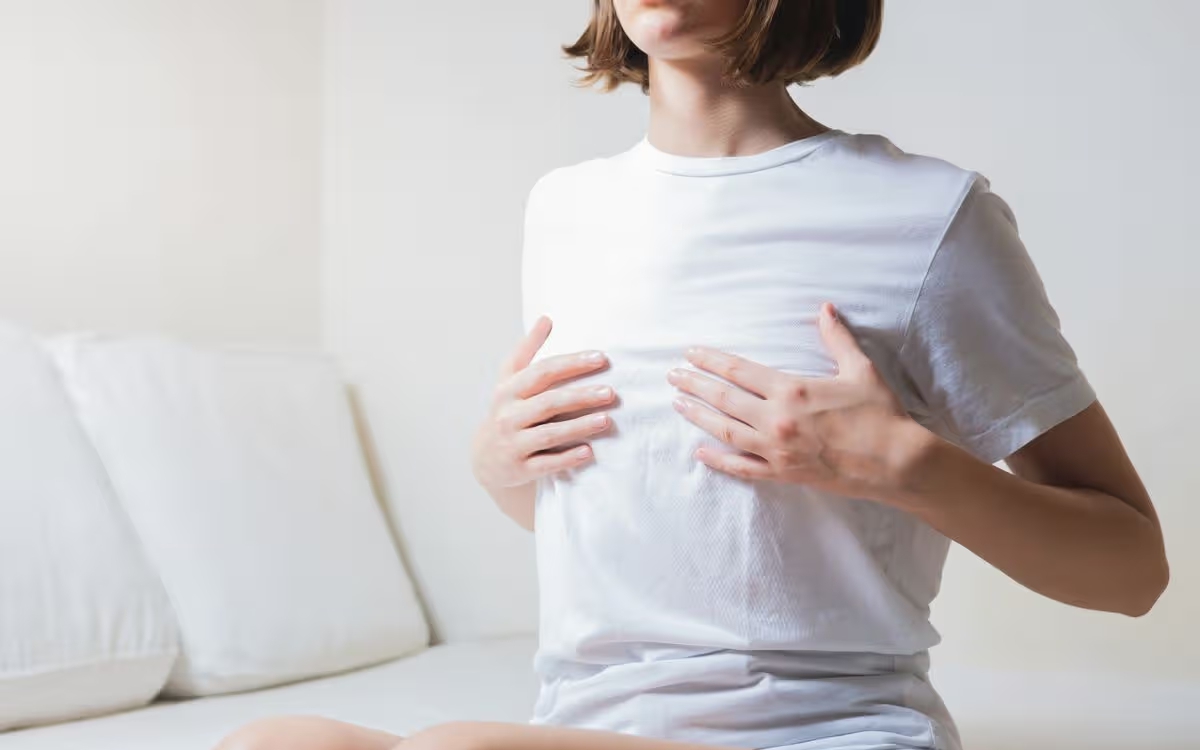 Bé gái 13 tuổi nhịn ăn sáng để khám tâm lý và câu nói khiến chuyên gia day dứt - Ảnh 2.