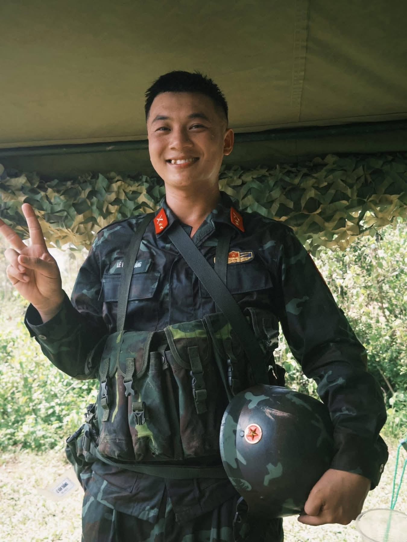 Thượng &uacute;y L&ecirc; Văn Thắng qua đời ở tuổi 28: Nỗi tiếc thương từ fans v&agrave; bạn b&egrave; - Ảnh 4.