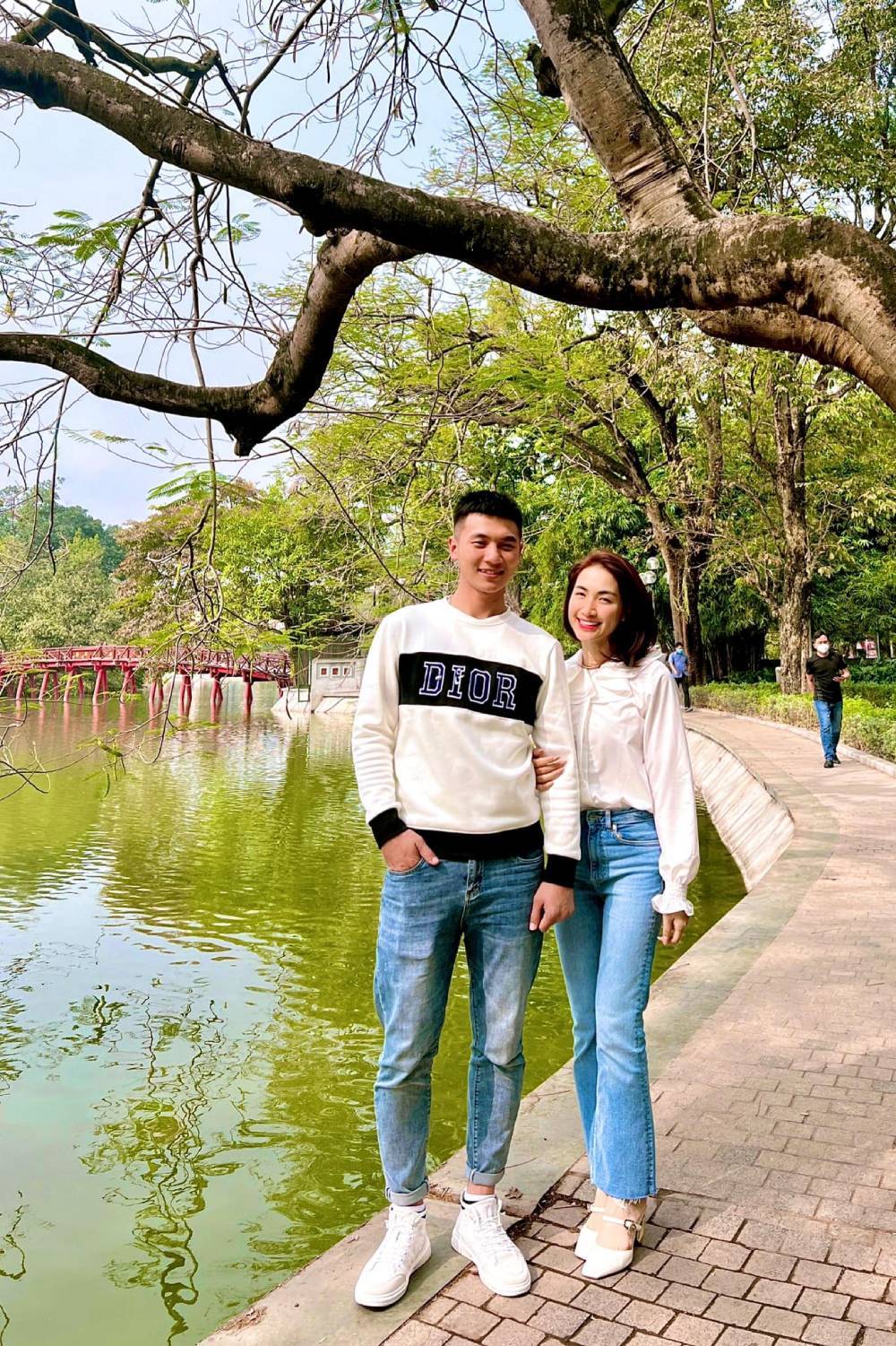 Thượng &uacute;y L&ecirc; Văn Thắng qua đời ở tuổi 28: Nỗi tiếc thương từ fans v&agrave; bạn b&egrave; - Ảnh 5.