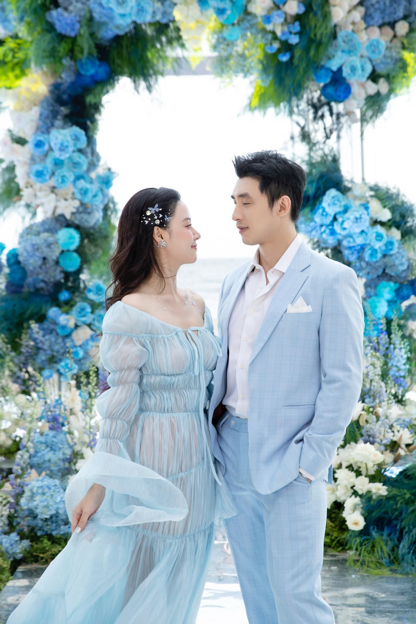 Con trai Chủ tịch nổi tiếng d&ugrave;ng &ldquo;thuật ẩn th&acirc;n&rdquo; để y&ecirc;u mỹ nh&acirc;n showbiz: Lấy vợ mới lộ mặt, cưới xong thay đổi 180 độ - Ảnh 13.