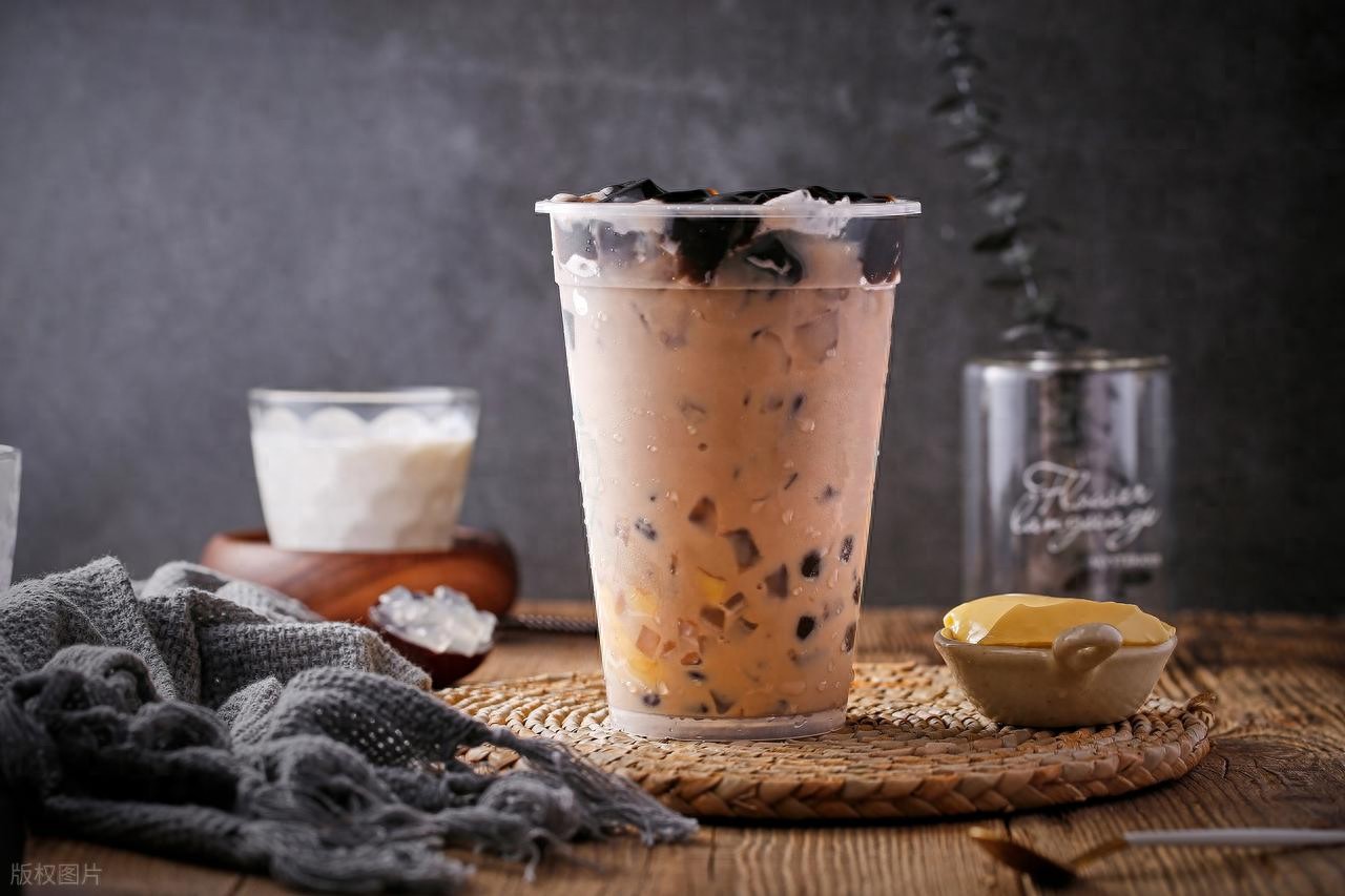 T&ocirc;i từng nghĩ m&igrave;nh kiếm qu&aacute; &iacute;t n&ecirc;n kh&ocirc;ng thể tiết kiệm, đến khi bỏ được 5 th&oacute;i quen n&agrave;y mới nhận ra mỗi th&aacute;ng đang tự l&agrave;m &ldquo;bay hơi&rdquo; h&agrave;ng triệu đồng - Ảnh 1.