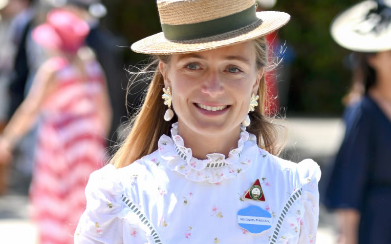 Aliz&eacute;e Thevenet g&acirc;y ch&uacute; &yacute; tại Royal Ascot 2026 với phong c&aacute;ch Parisienne sang trọng - Ảnh 1.