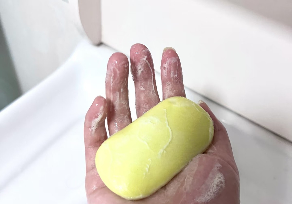 T&ocirc;i khẩn thiết khuy&ecirc;n mọi người: C&oacute; 7 m&oacute;n đồ gia dụng d&ugrave; rẻ đến đ&acirc;u cũng đừng mua, d&ugrave;ng l&acirc;u vừa bất tiện vừa tiềm ẩn nguy cơ cho sức khỏe - Ảnh 6.