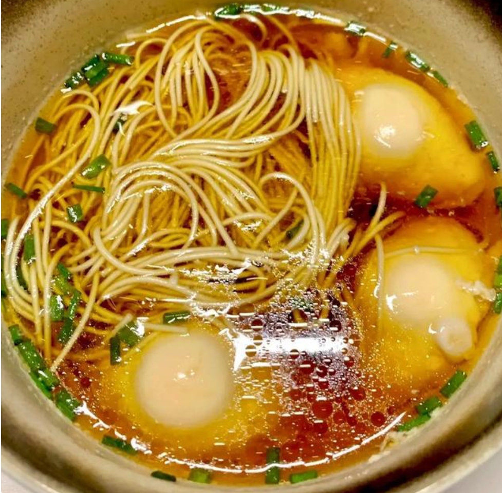 Bữa s&aacute;ng nh&agrave;n t&ecirc;nh với 5 c&ocirc;ng thức nấu m&igrave; ngon miệng cho cả tuần  - Ảnh 3.