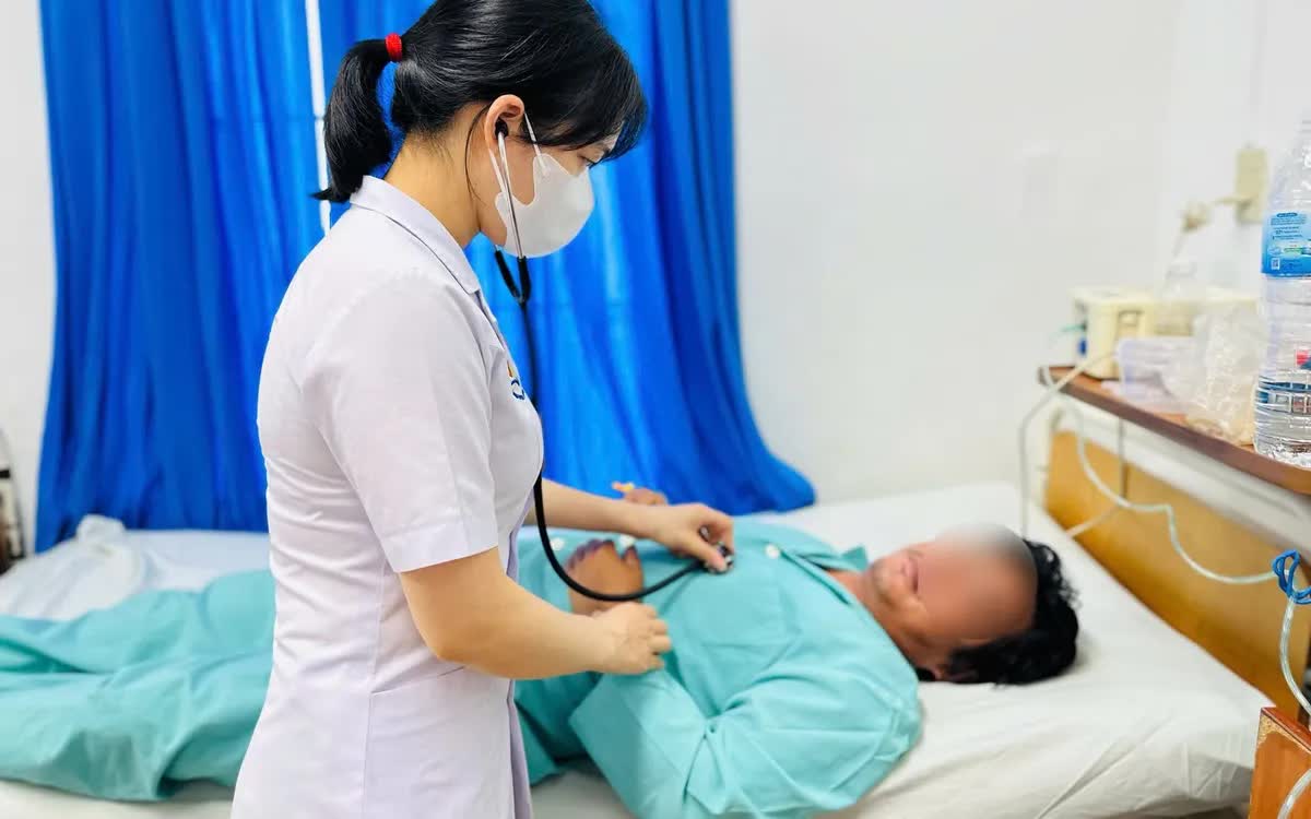 Li&ecirc;n tiếp ca ngộ độc c&aacute; n&oacute;c, c&aacute; ch&igrave;nh biển, một trẻ tử vong - Ảnh 1.