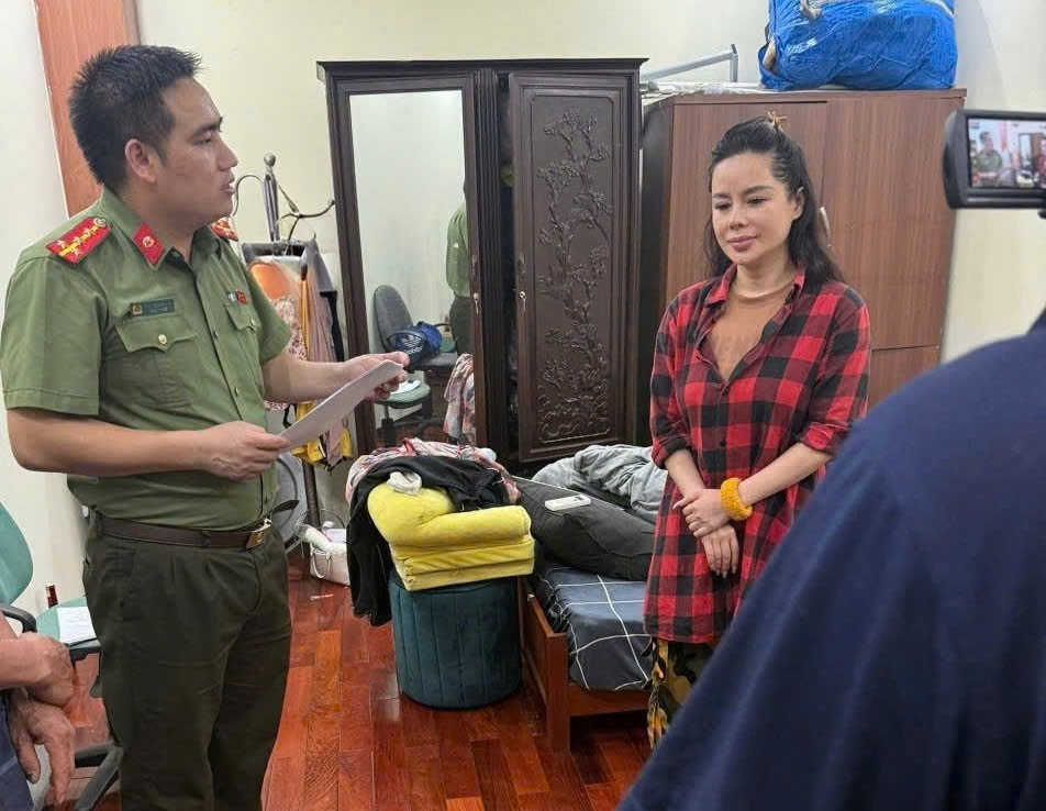 Lệnh bắt Nguyễn Thiên Hương: Tiktoker “ Hà My ” bị khởi tố vì vi phạm pháp luật - Ảnh 1. Lệnh bắt Nguyễn Thiên Hương: Tiktoker “ Hà My ” bị khởi tố vì vi phạm pháp luật - Ảnh 1.