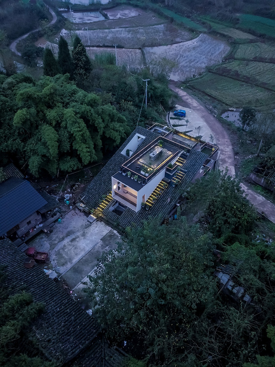 Ch&agrave;ng trai chi 6,5 tỷ x&acirc;y nh&agrave; 300m2 tr&ecirc;n n&uacute;i sống chill c&ugrave;ng gia đ&igrave;nh  - Ảnh 2.