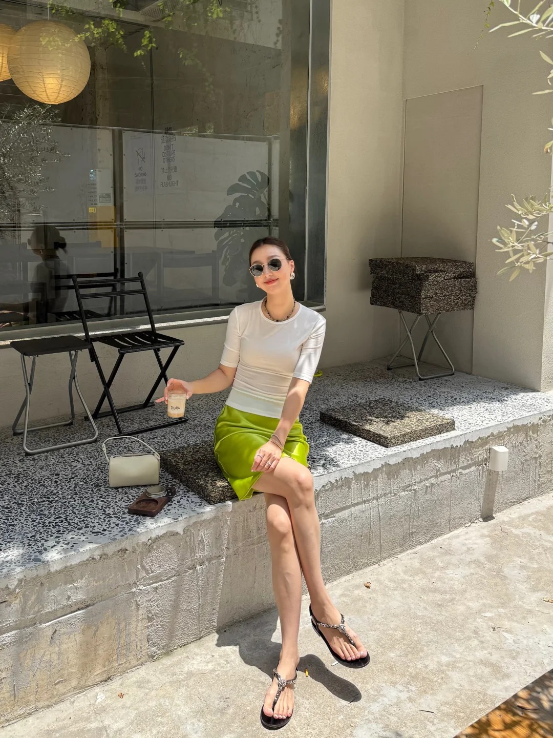 Ch&acirc;n v&aacute;y xanh cốm: M&oacute;n đồ mang cả kh&ocirc;ng kh&iacute; m&ugrave;a h&egrave; v&agrave;o tủ đồ của bạn - Ảnh 10.