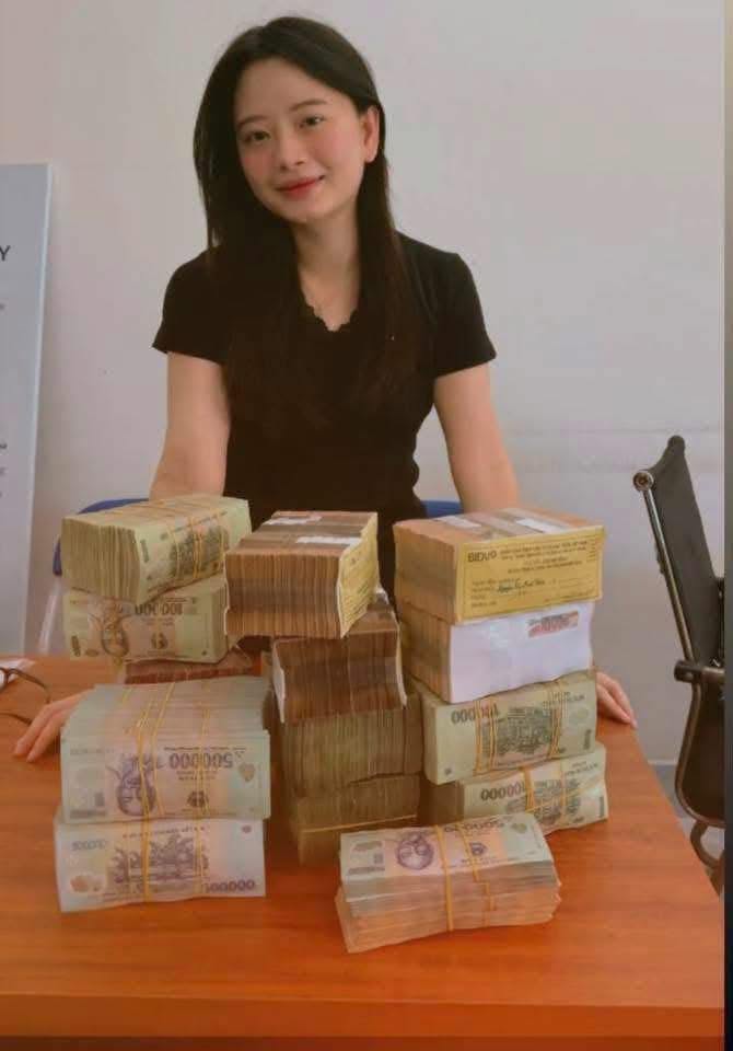 Cuộc sống xa hoa v&agrave; c&aacute;i gi&aacute; đắt trong đại &aacute;n hợp đồng kỳ nghỉ - Ảnh 2.