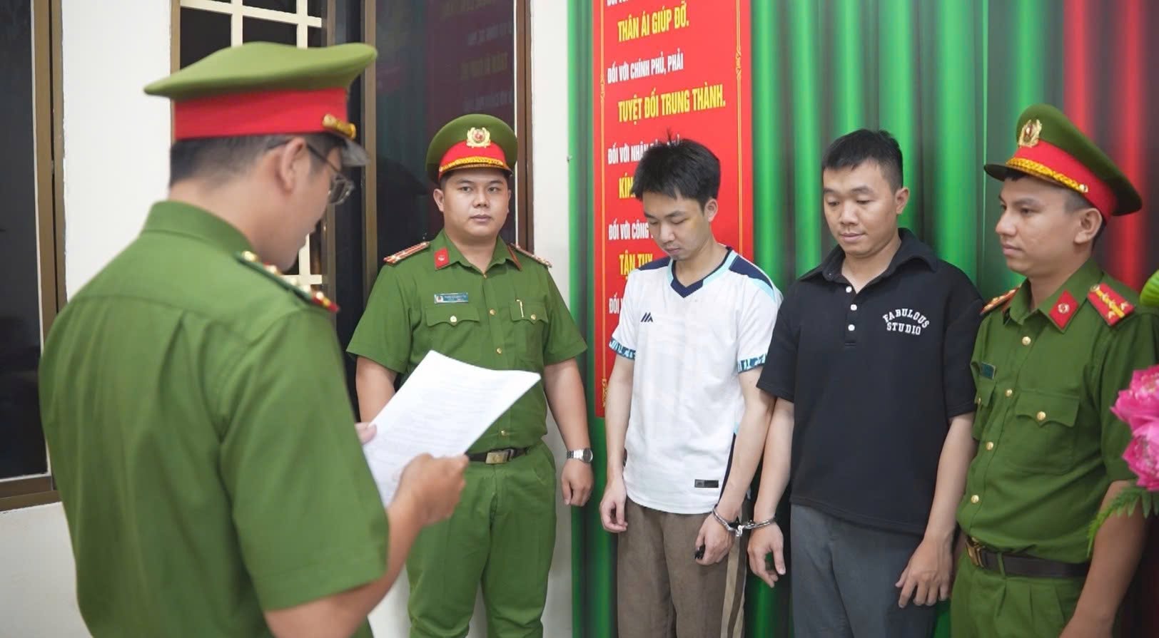Lời khai gây phẫn nộ từ các “ông trùm” lừa đảo hợp đồng kỳ nghỉ tại TP.HCM - Ảnh 3. Lời khai gây phẫn nộ từ các “ông trùm” lừa đảo hợp đồng kỳ nghỉ tại TP.HCM - Ảnh 3.
