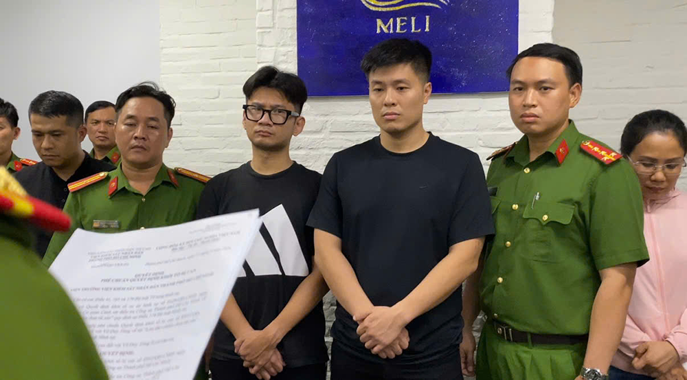 Lời khai gây phẫn nộ từ các “ông trùm” lừa đảo hợp đồng kỳ nghỉ tại TP.HCM - Ảnh 2. Lời khai gây phẫn nộ từ các “ông trùm” lừa đảo hợp đồng kỳ nghỉ tại TP.HCM - Ảnh 2.