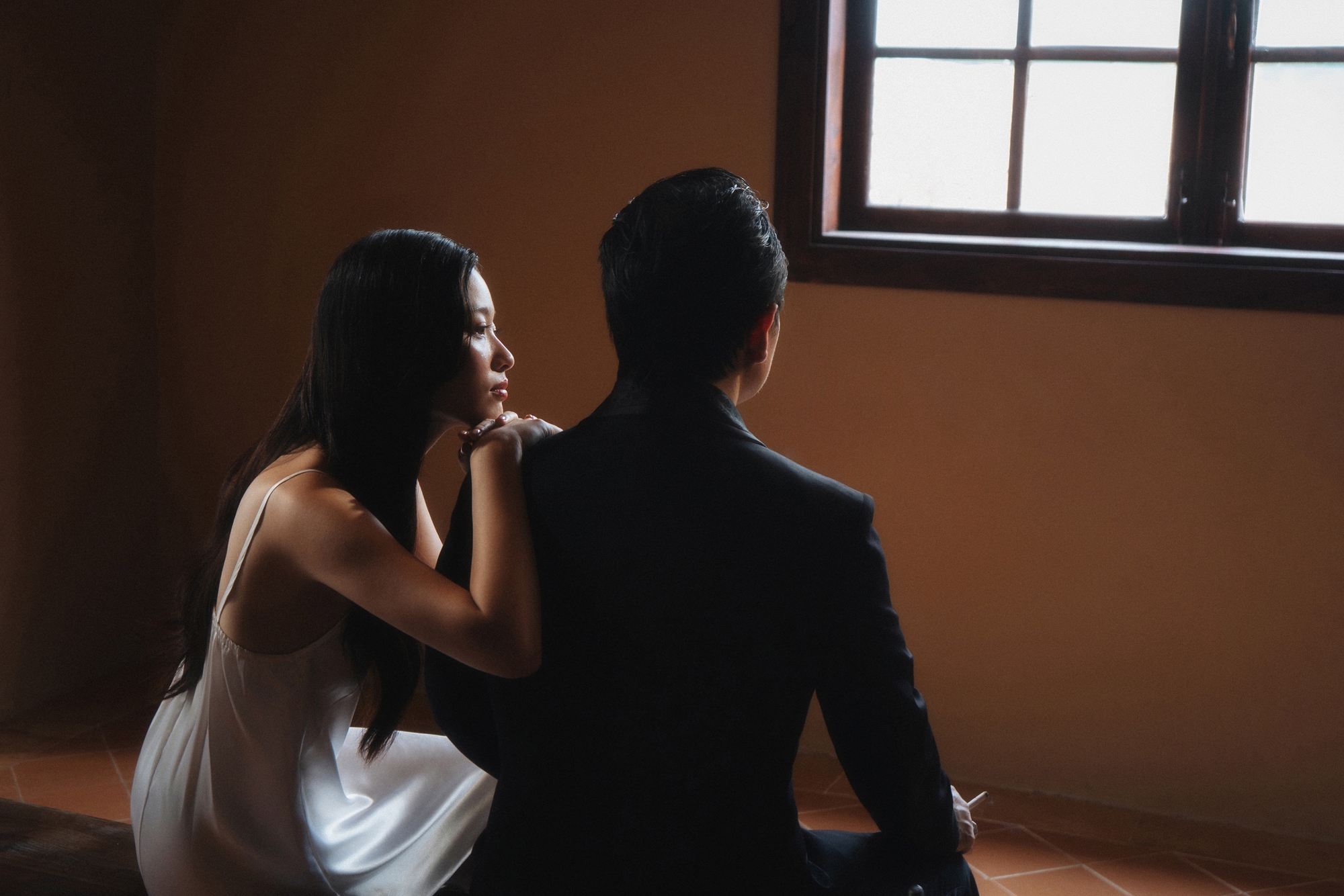 Binz ra mắt MV mới: Lời xin lỗi trưởng th&agrave;nh sau những tổn thương v&agrave; bỏ lỡ - Ảnh 4.