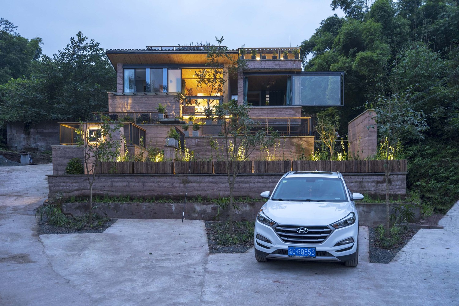Ch&agrave;ng trai chi 6,5 tỷ x&acirc;y nh&agrave; 300m2 tr&ecirc;n n&uacute;i sống chill c&ugrave;ng gia đ&igrave;nh  - Ảnh 6.