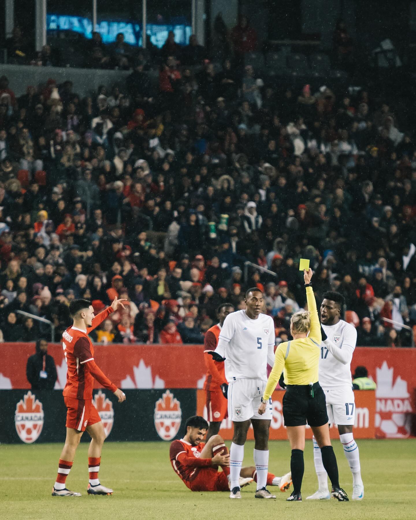 Tori Penso: Nữ trọng t&agrave;i Mỹ đầu ti&ecirc;n bắt ch&iacute;nh tại World Cup 2026 - Ảnh 5.