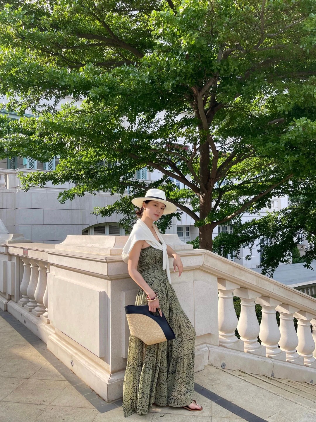 Những món đồ không thể thiếu trong vali du lịch của các cô gái theo đuổi phong cách old money- Ảnh 4.