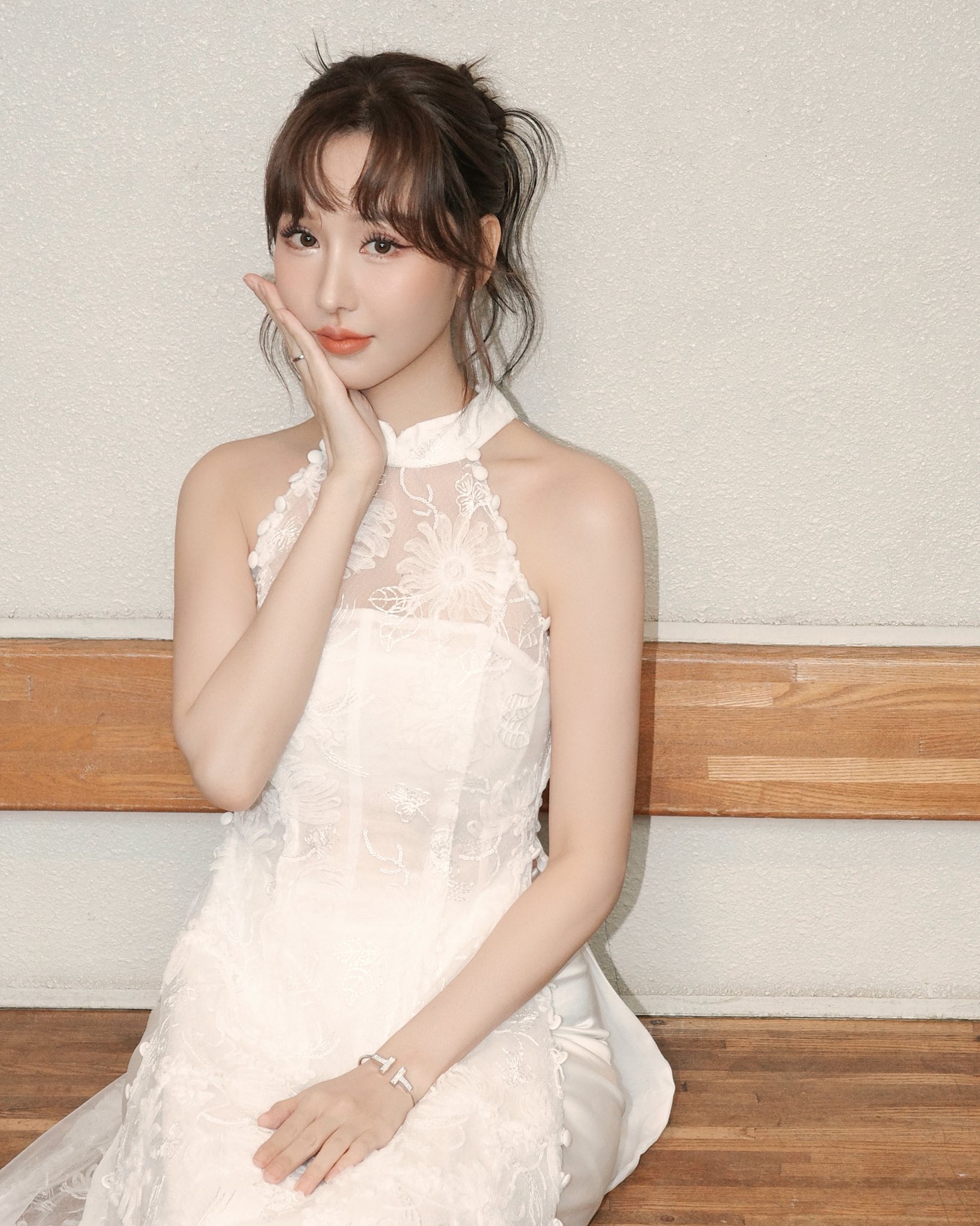 Nữ ca sĩ Việt xuất th&acirc;n gia đ&igrave;nh ngoại giao tại Đức: Nhiều MV trăm triệu view nhất showbiz, tuổi thật l&agrave; điều b&iacute; ẩn nhất- Ảnh 4.
