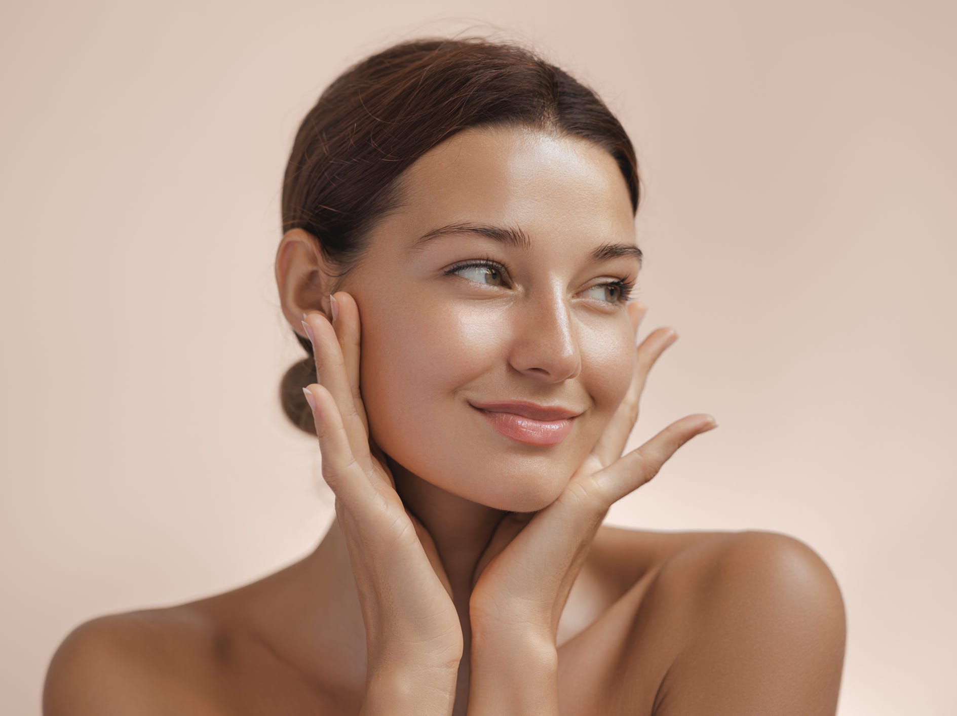 Kh&ocirc;ng phải collagen, nhiều phụ nữ đang m&ecirc; mẩn thức uống g&acirc;y 