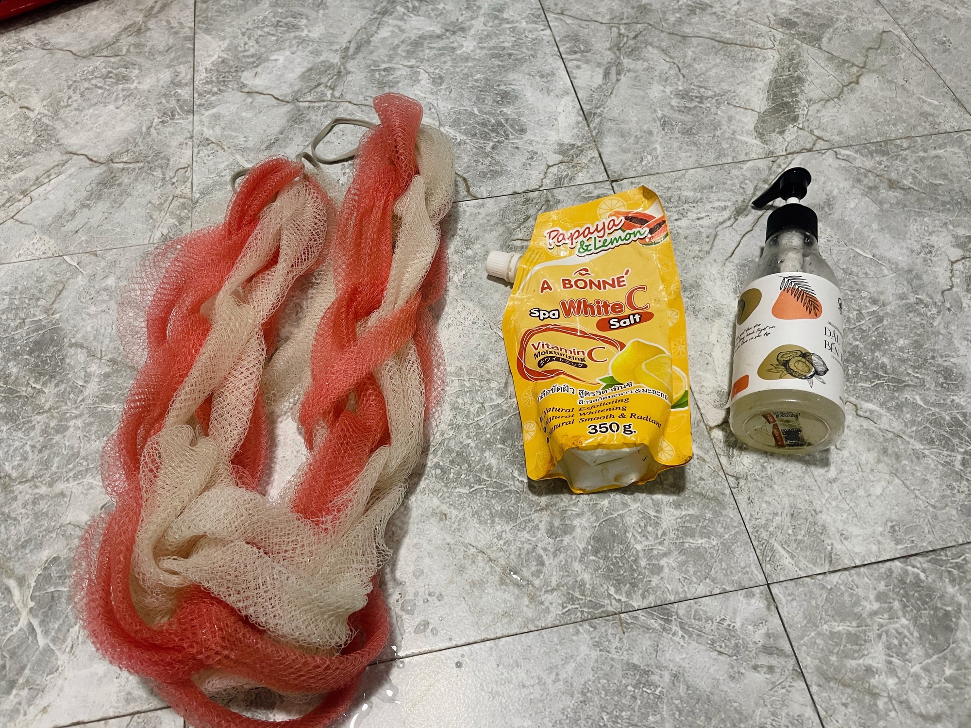 U40 rồi t&ocirc;i mới biết combo dưỡng da chưa tới 200k: Da vẫn mềm mịn d&ugrave; nằm điều h&ograve;a cả đ&ecirc;m, mỗi tuần chỉ cần l&agrave;m đ&uacute;ng 2 bước - Ảnh 3.