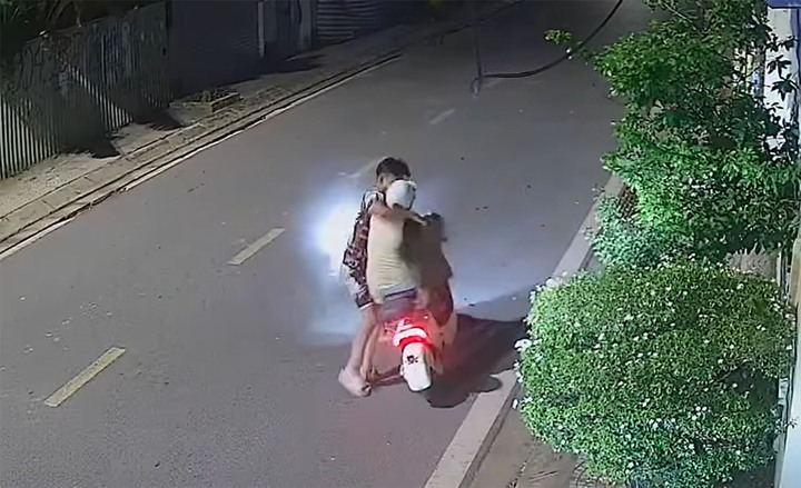 Tạm giữ h&igrave;nh sự kẻ biến th&aacute;i s&agrave;m sỡ c&ocirc; g&aacute;i ở Hải Ph&ograve;ng - Ảnh 2.