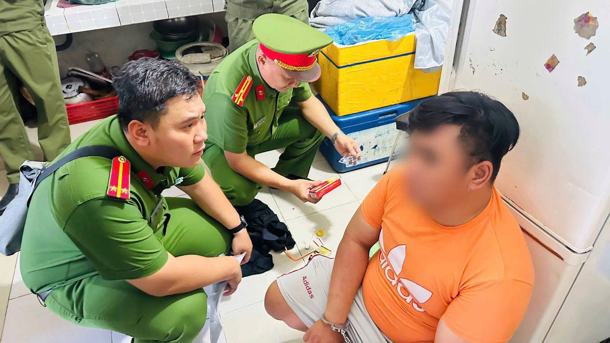 C&ocirc;ng an Đ&agrave; Nẵng huy động 120 c&aacute;n bộ kiểm tra an ninh tại chung cư Phước l&yacute; - Ảnh 1.
