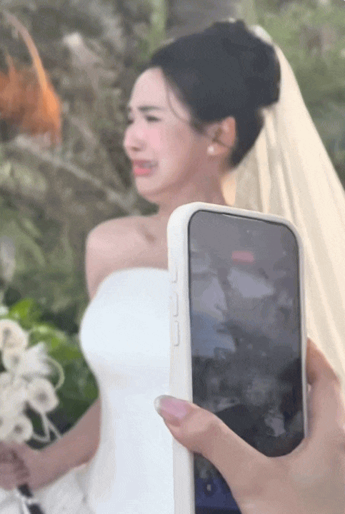 Đ&aacute;m cưới 