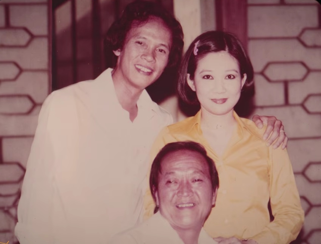 Nam NSND theo đuổi vợ k&eacute;m 10 tuổi: 