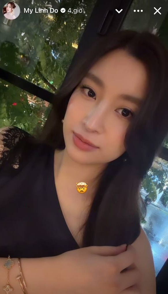 Hoa hậu Đỗ Mỹ Linh đẹp rạng ngời sau sinh con thứ 2 - Ảnh 1.