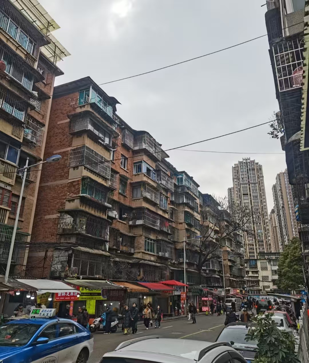 Từng nghĩ căn hộ tầng 31 l&agrave; niềm tự h&agrave;o, t&ocirc;i b&aacute;n đi sau 9 năm v&agrave; nhận ra nhiều người đang trả tiền cho một 