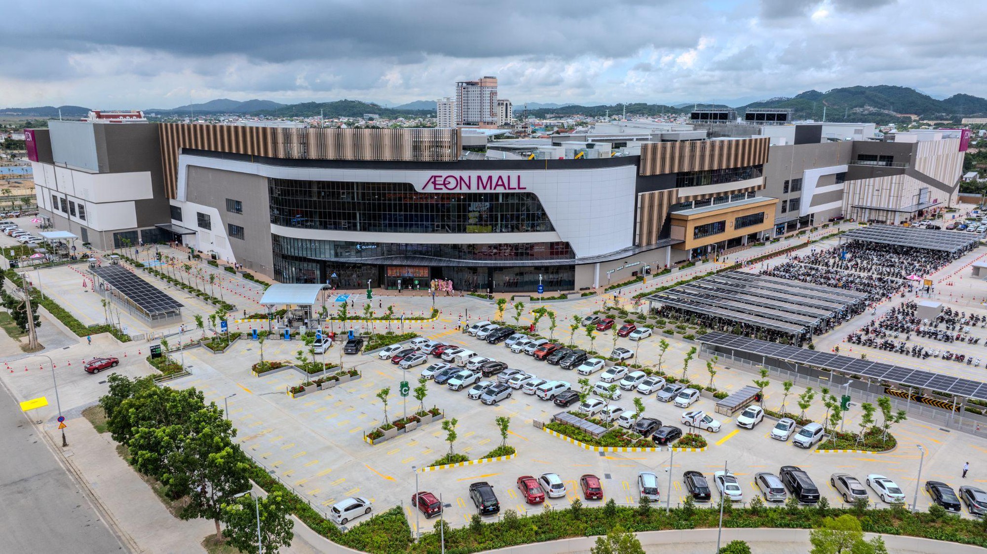AEON MALL: điểm hẹn mùa hè mát mẻ, hiện đại được yêu thích tại Huế - Ảnh 1. AEON MALL: điểm hẹn mùa hè mát mẻ, hiện đại được yêu thích tại Huế - Ảnh 1.