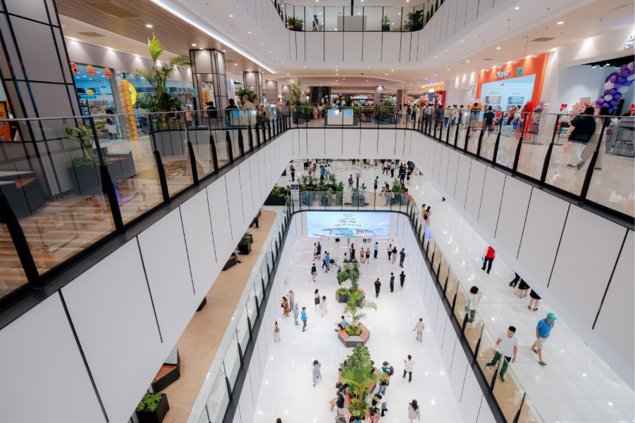 AEON MALL: điểm hẹn mùa hè mát mẻ, hiện đại được yêu thích tại Huế - Ảnh 5. AEON MALL: điểm hẹn mùa hè mát mẻ, hiện đại được yêu thích tại Huế - Ảnh 5.