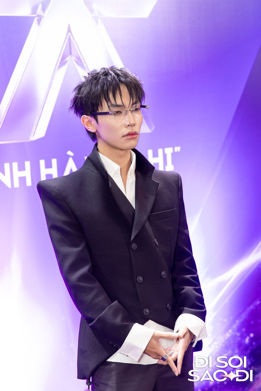 &ldquo;Tr&ugrave;ng sinh&rdquo; hậu drama t&igrave;nh &aacute;i, nam ca sĩ l&agrave;m đủ thứ lạ l&ugrave;ng quyết t&acirc;m quay lại Vbiz - Ảnh 8.