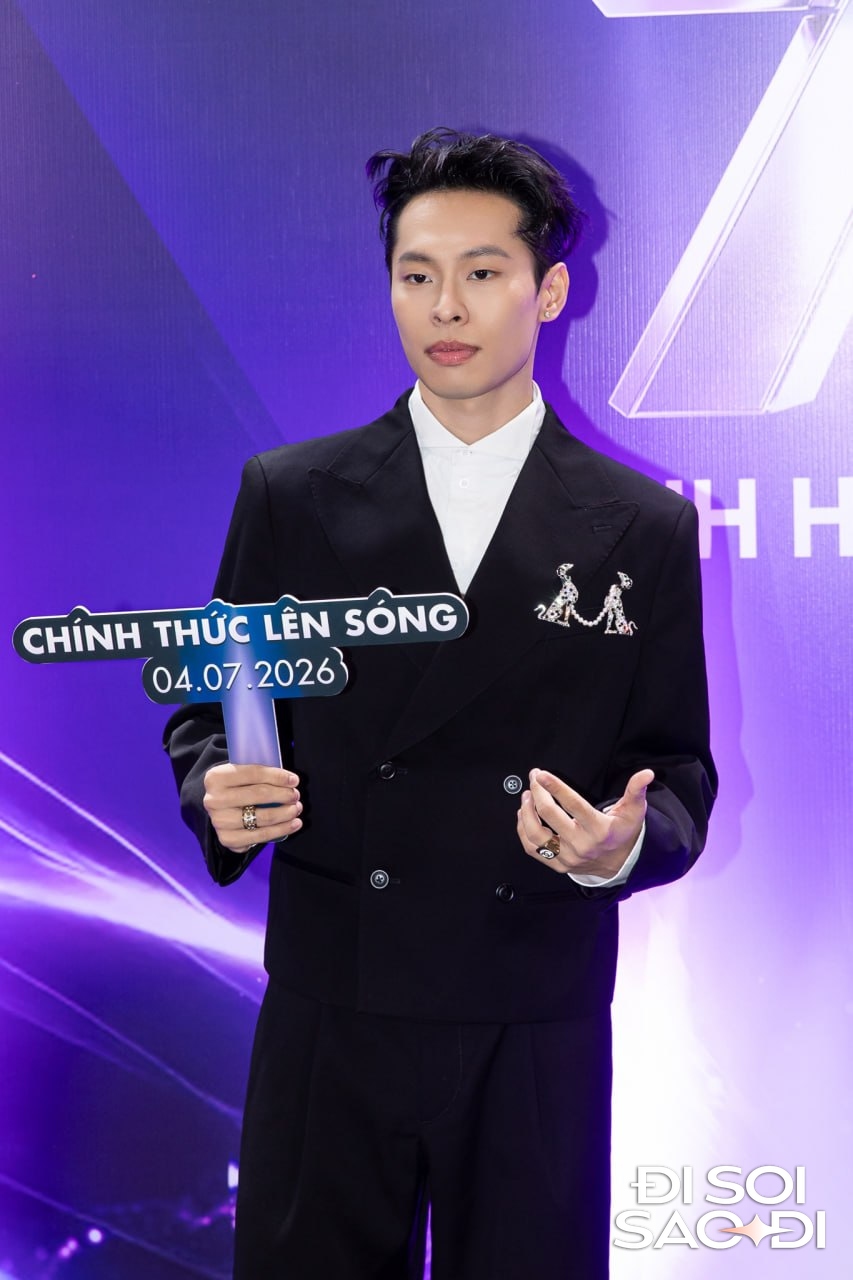 &ldquo;Tr&ugrave;ng sinh&rdquo; hậu drama t&igrave;nh &aacute;i, nam ca sĩ l&agrave;m đủ thứ lạ l&ugrave;ng quyết t&acirc;m quay lại Vbiz - Ảnh 11.
