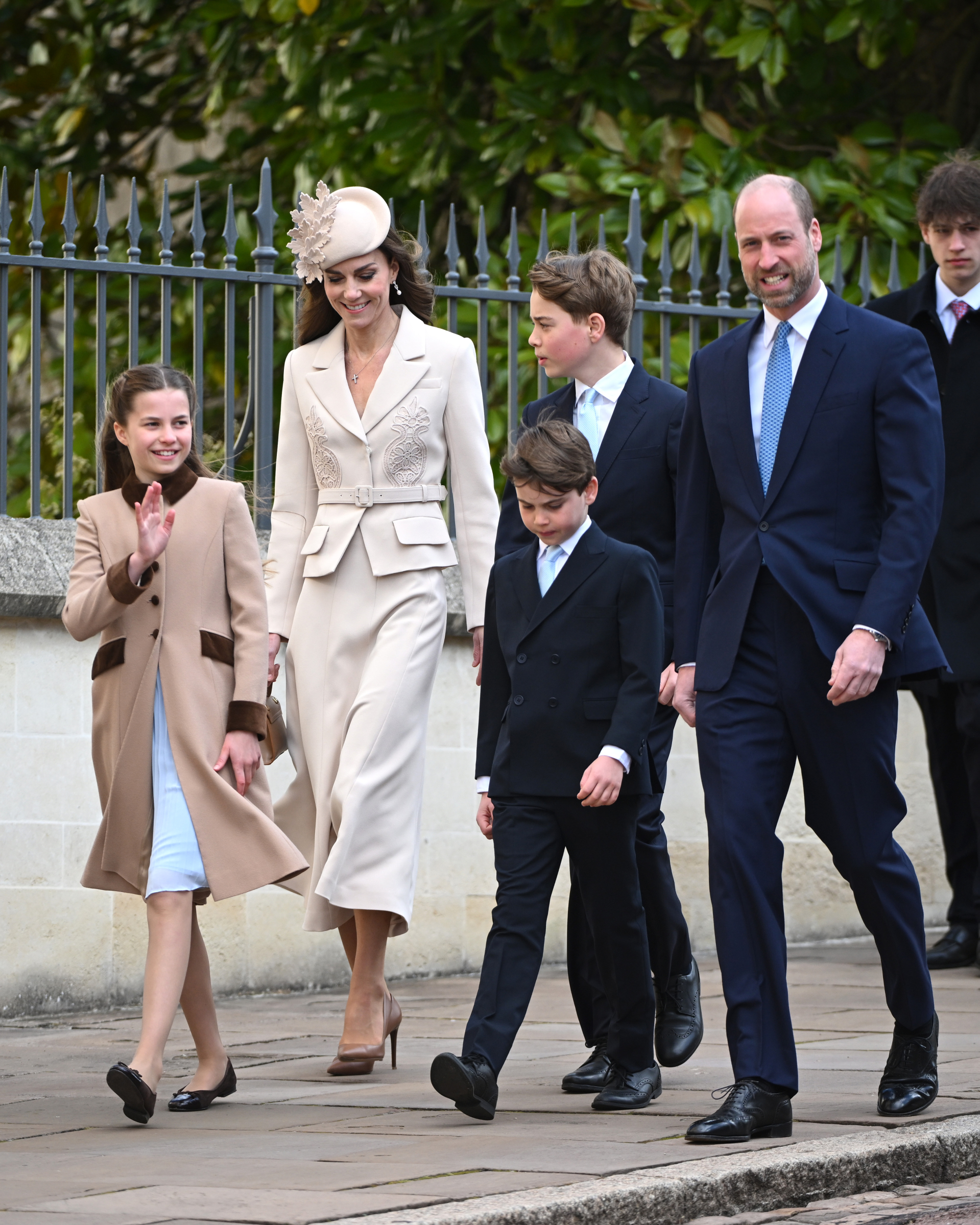 Cuộc trở lại của con Harry v&agrave; Meghan tại anh: Cuộc đo&agrave;n tụ kh&ocirc;ng thể xảy ra - Ảnh 2.