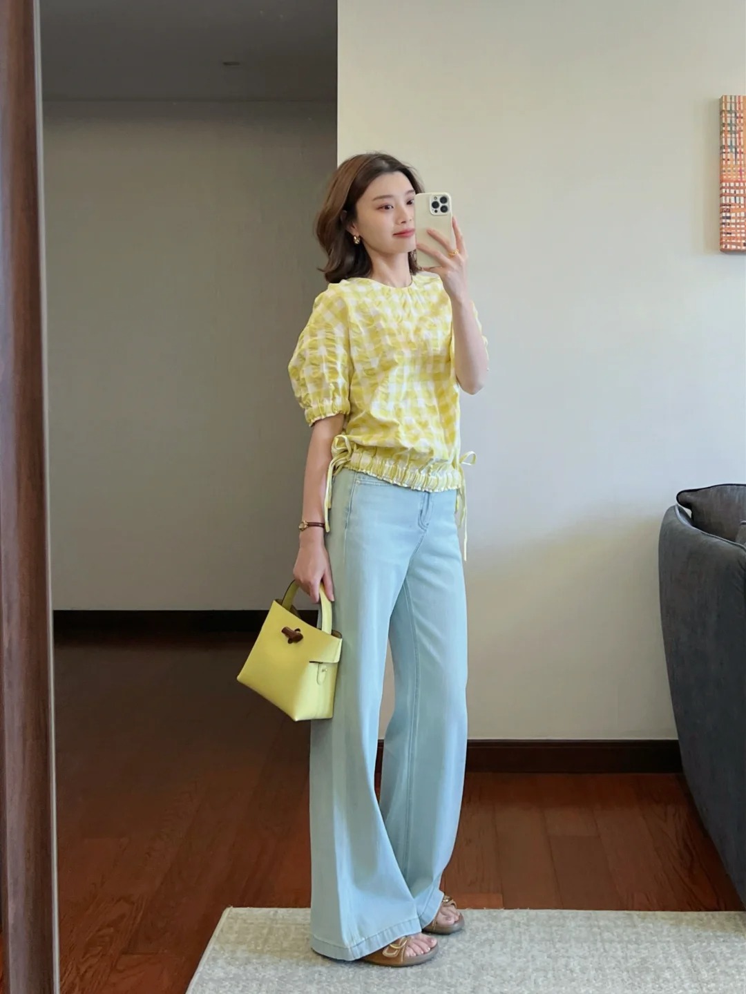 Quần jeans: Ai cũng c&ocirc;ng nhận l&agrave; ch&uacute;ng chưa từng lỗi thời suốt nhiều thập kỷ - Ảnh 5.