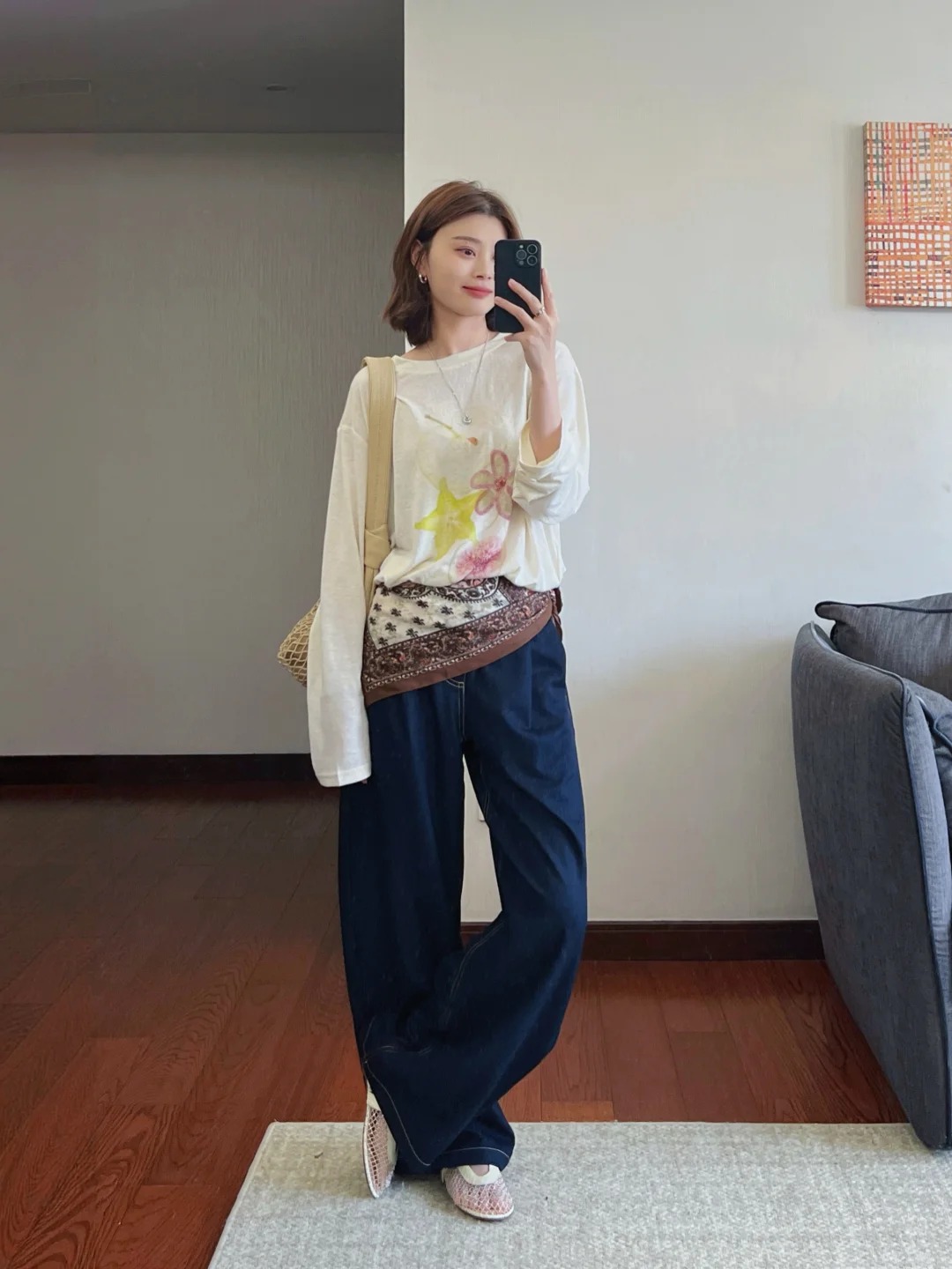 Quần jeans: Ai cũng c&ocirc;ng nhận l&agrave; ch&uacute;ng chưa từng lỗi thời suốt nhiều thập kỷ - Ảnh 3.