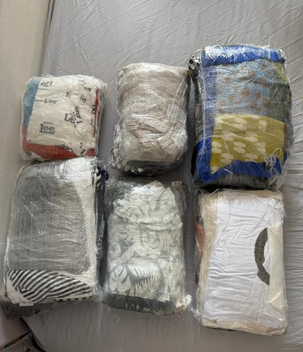 Cứ nghĩ m&agrave;ng bọc thực phẩm chỉ để bọc đồ ăn, ai ngờ lại giải quyết được h&agrave;ng loạt việc nh&agrave; phiền phức - Ảnh 3.